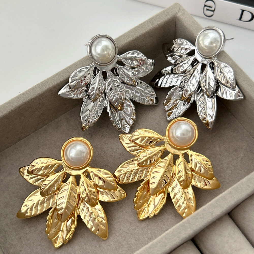 Metal leaf earrings