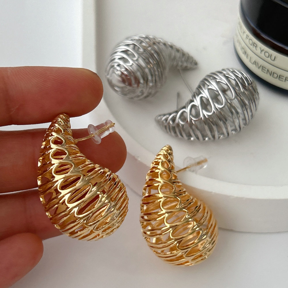 Metal chunky teardrop earrings