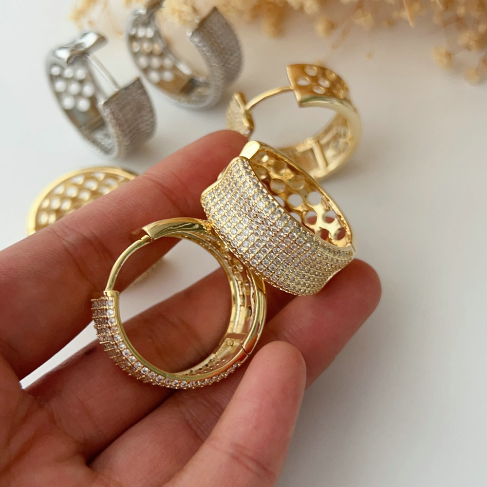 Chunky pave zircon fat hoop