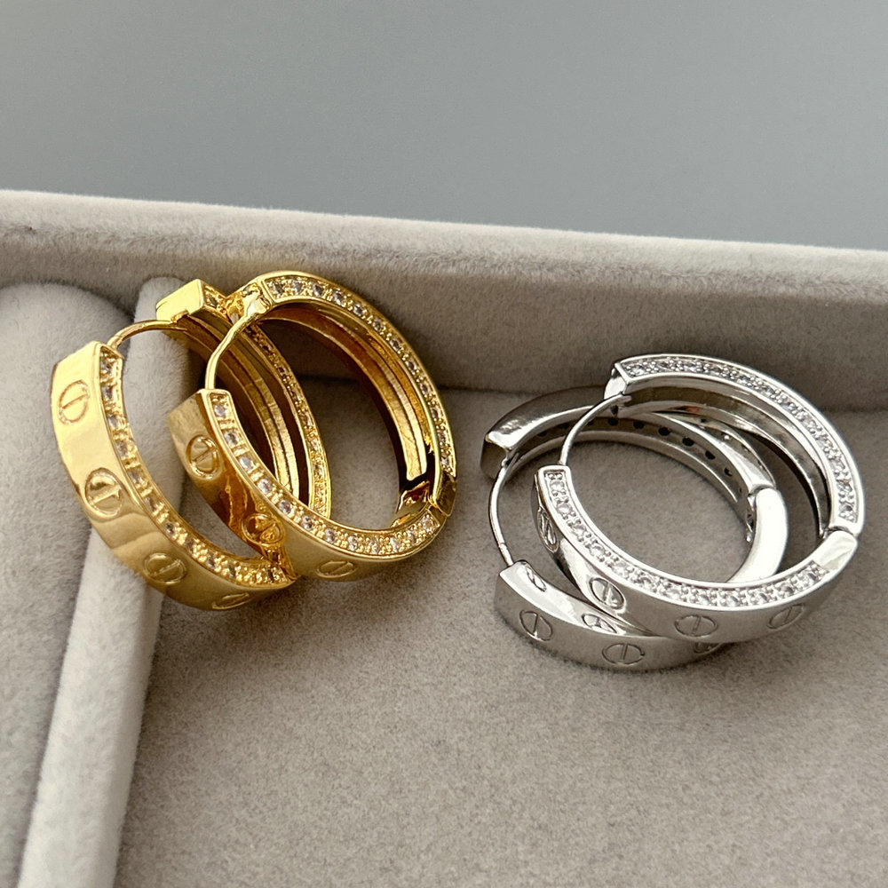 Pave nail hoop