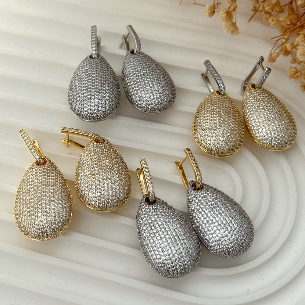 Chunky oval shape zircon earrings