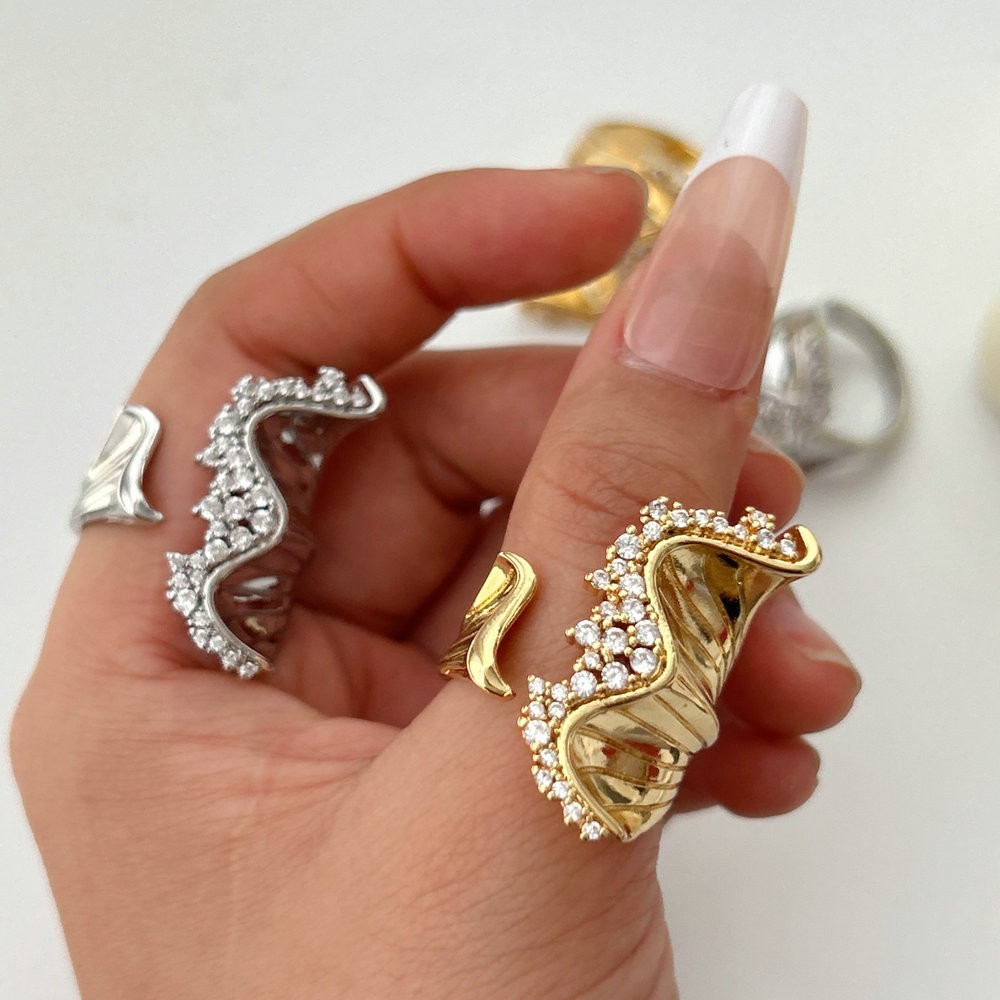 Pave zircon wave ring
