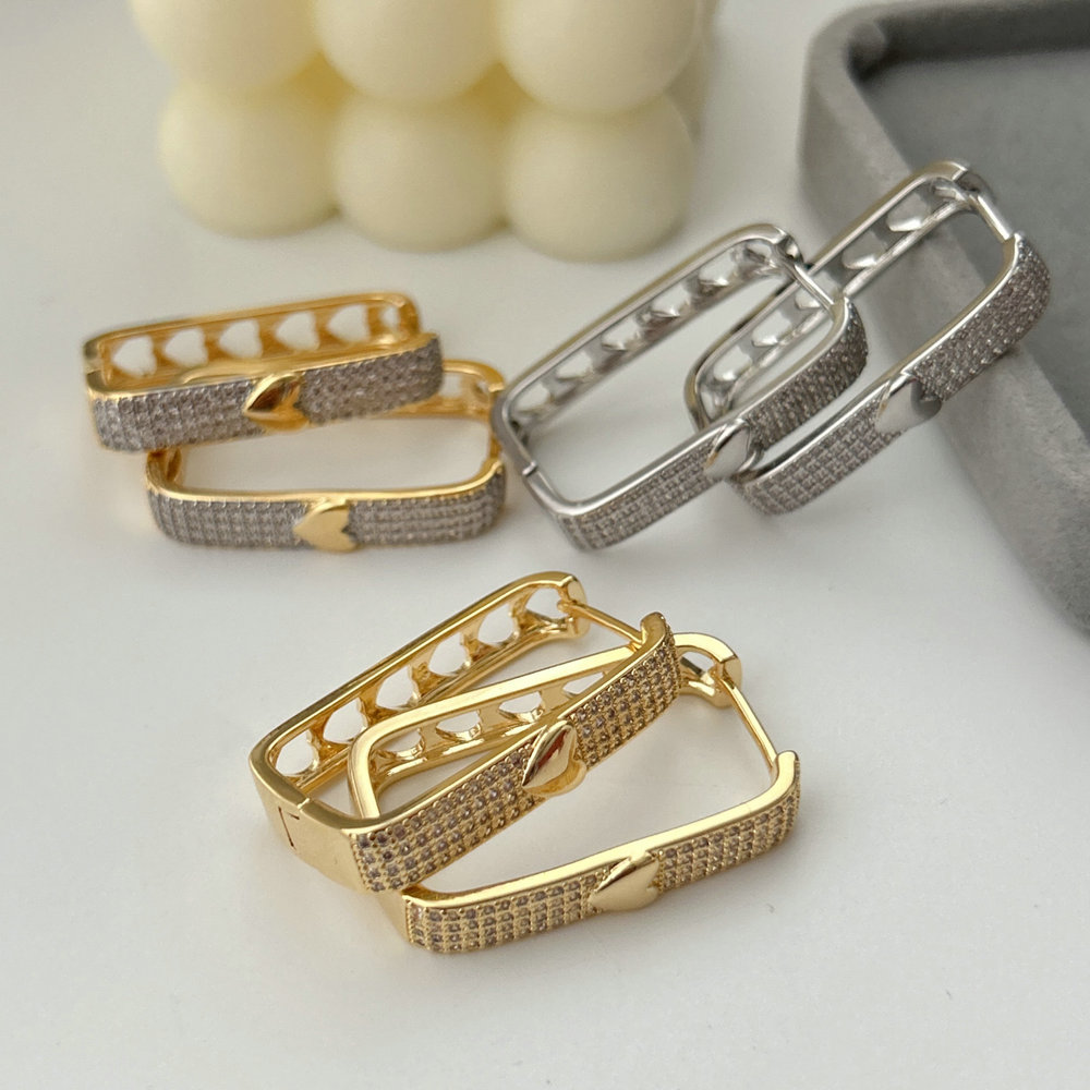 Pave zircon heart hoop