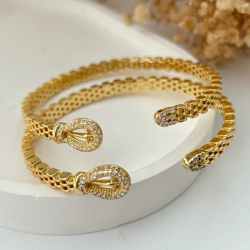 Pave belt cuff