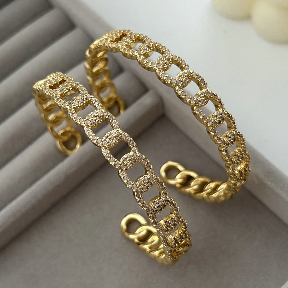 Pave zircon cuban chain cuff