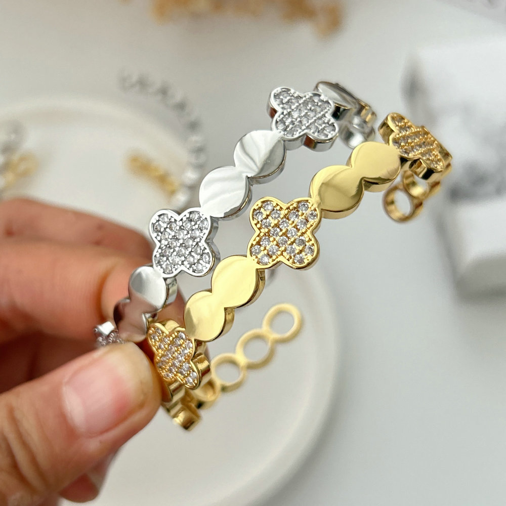 Pave clover cuff