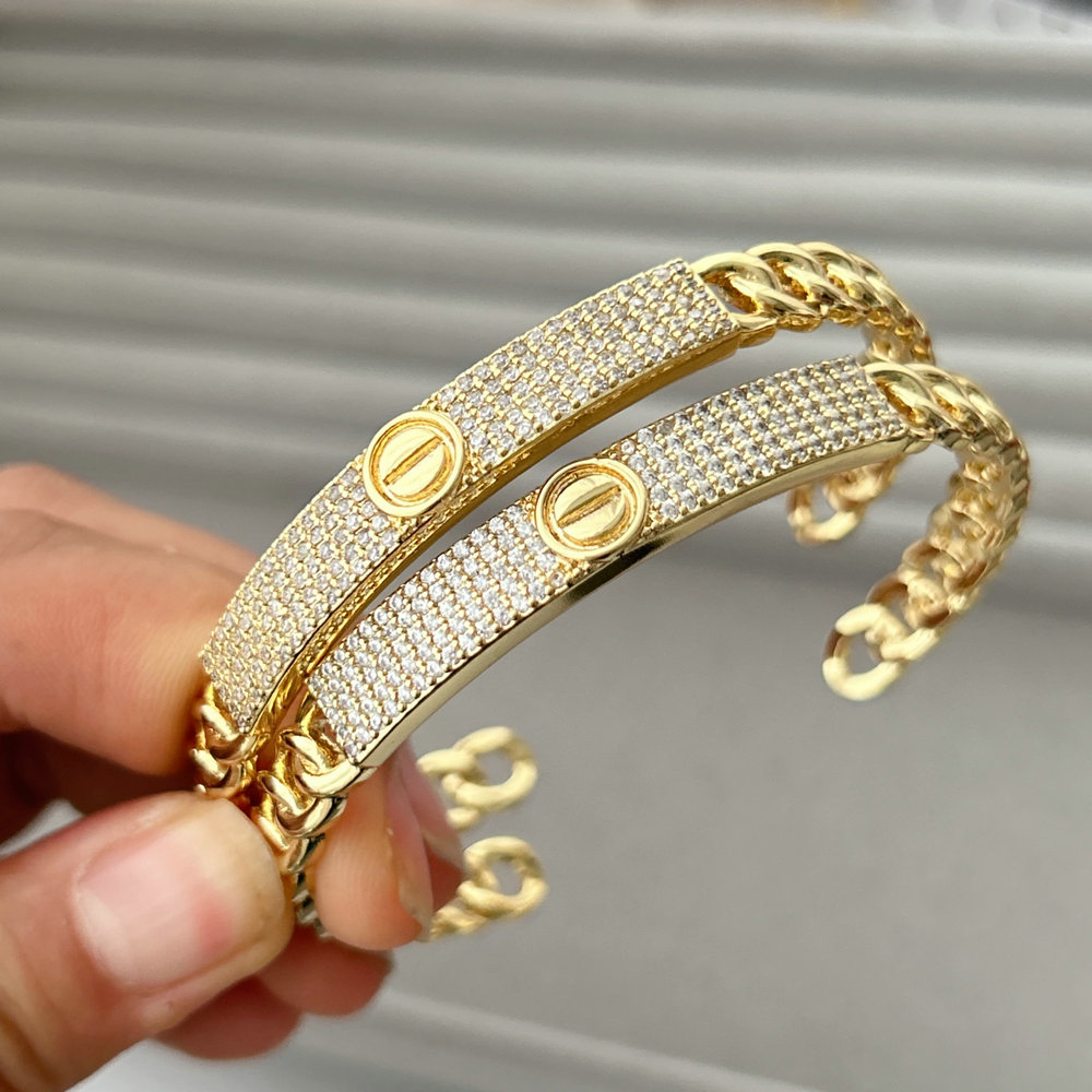 Pave bar cuff