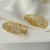 Pave zircon leaf ring