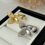 Pave flower ring