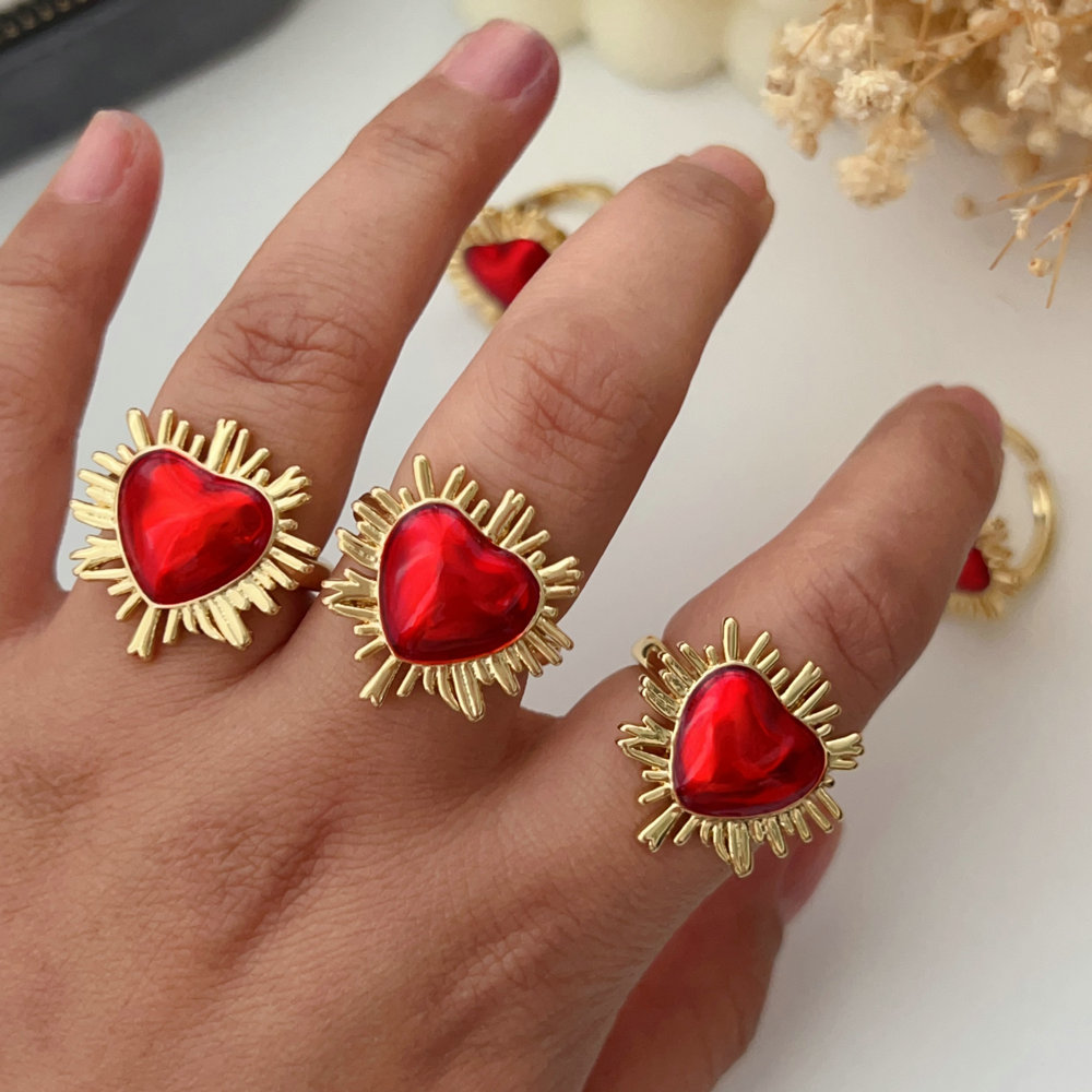 Enamel heart ring