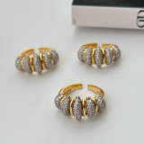 Bicolor twist ring