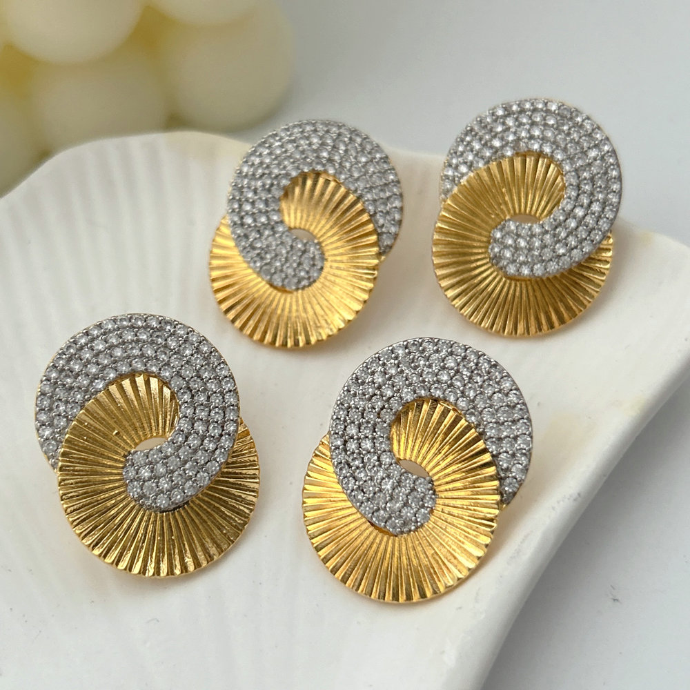 Biocolor circle earrings