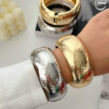 Metal chunky bangle