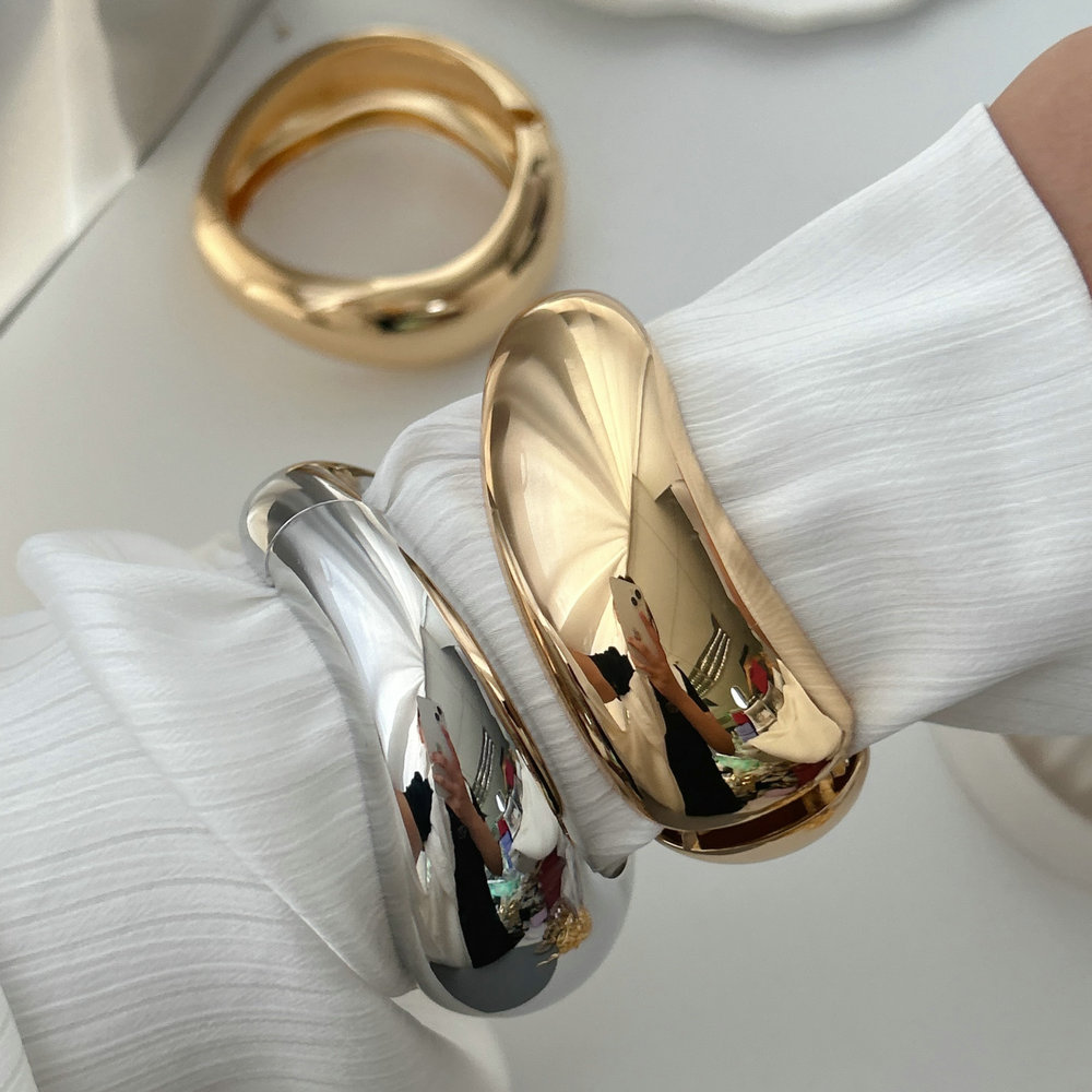 Chunky wave bangle
