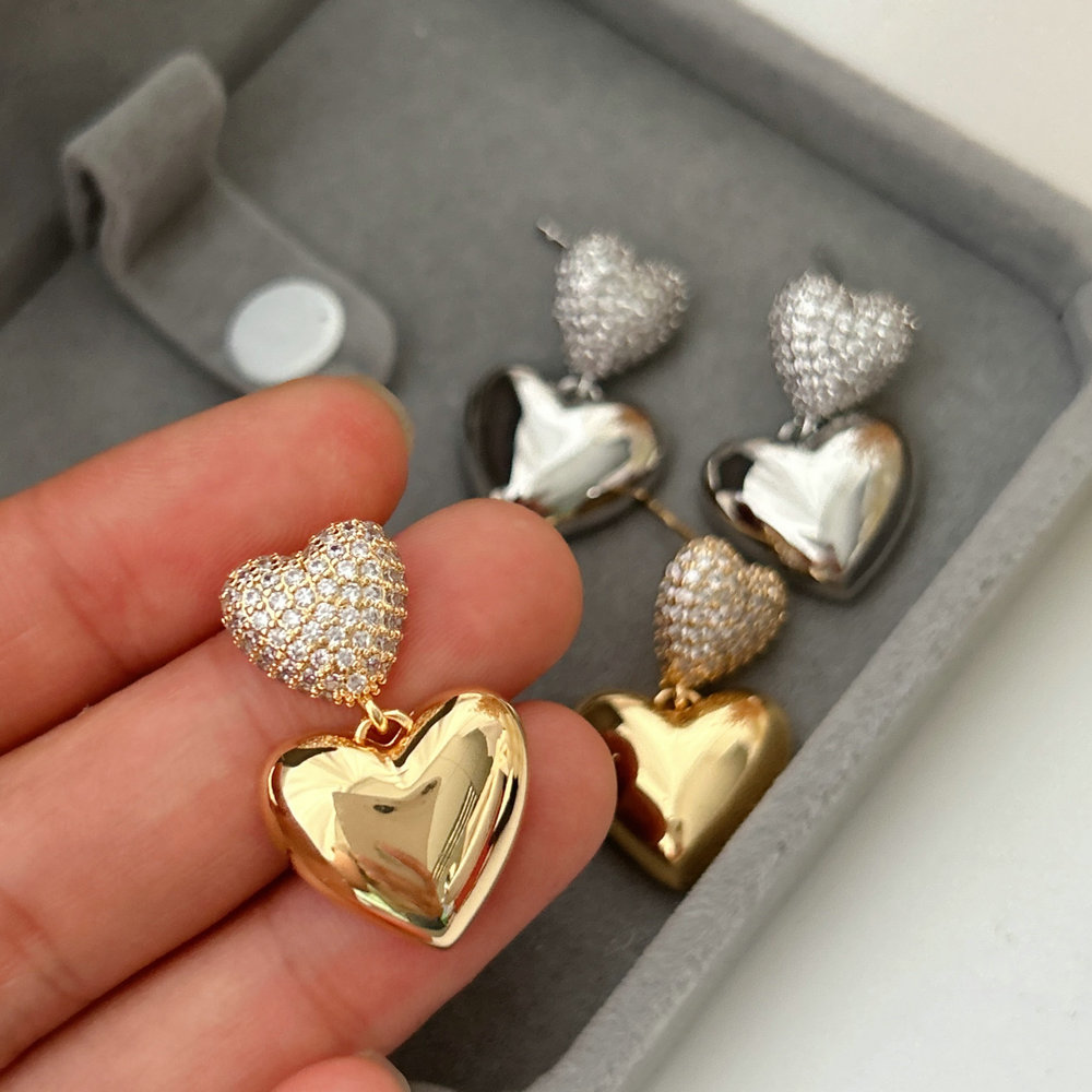 Small heart earrings
