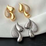Teardrop earrings