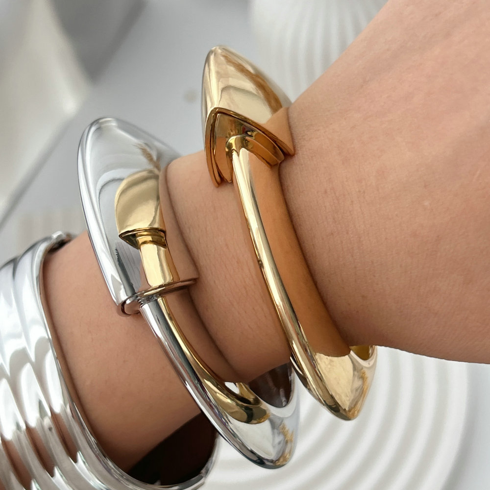 Chunky metal cuff