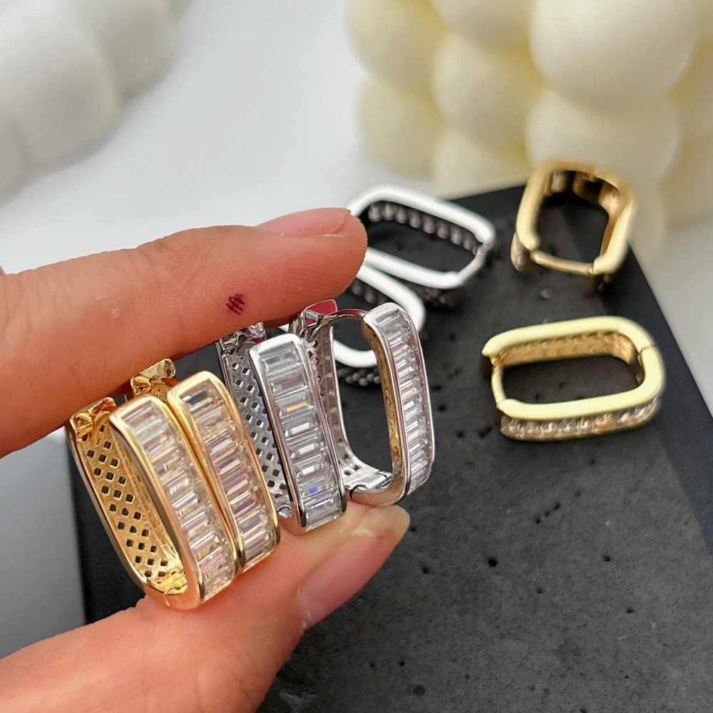 Pave square hoop