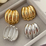 Metal chunky fan earrings