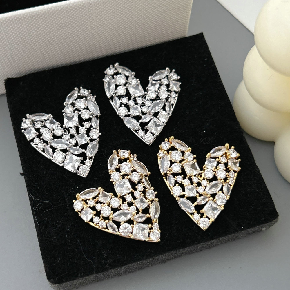 Pave zircon heart earrings