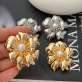 Chunky flower earrings