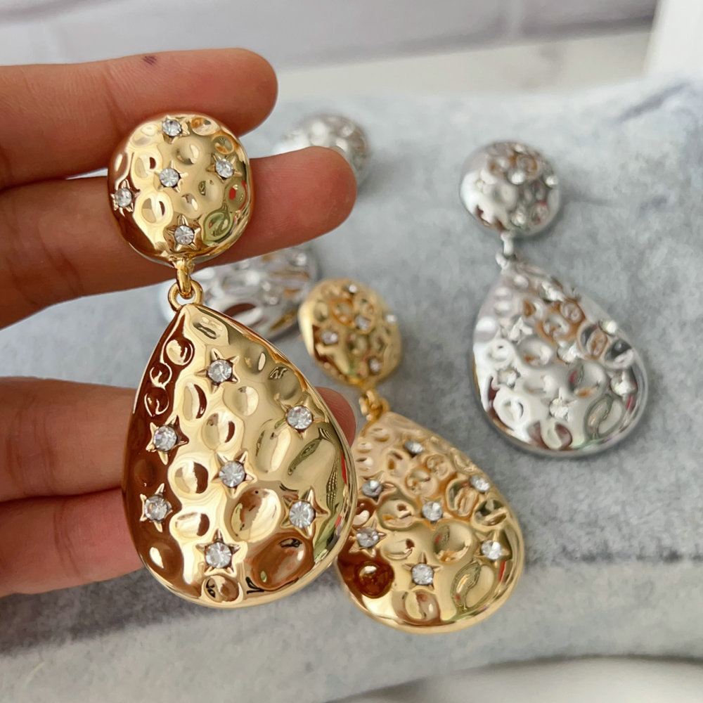 Metal chunky heart earrings