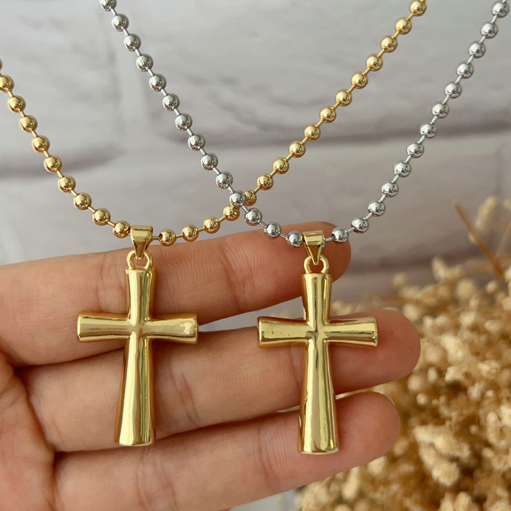 Cross pendant dot chain necklace