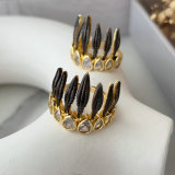 Black wing ring