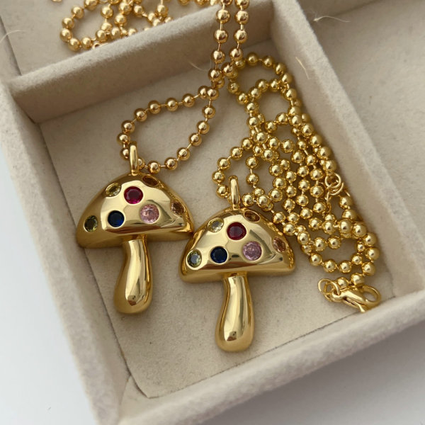 Colorful mushroon pendant necklace