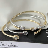 Simple zircon bangle