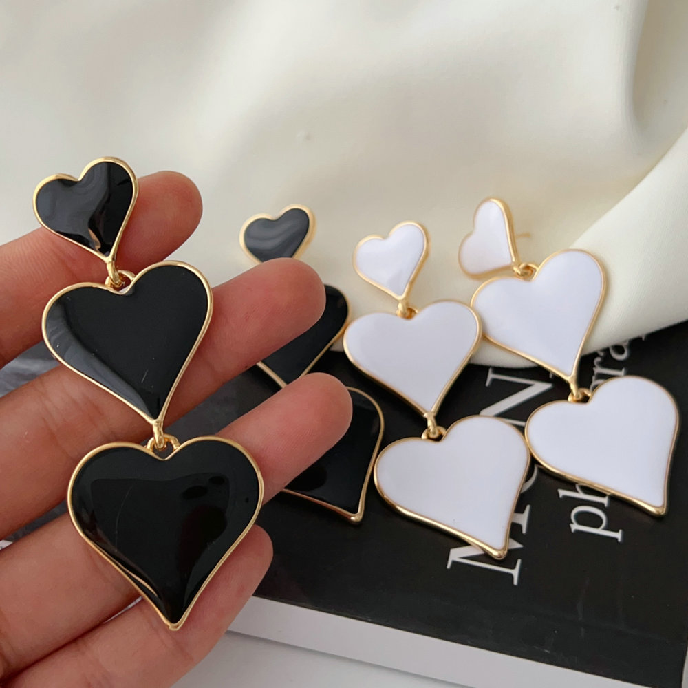 Enamel chunky heart earrings