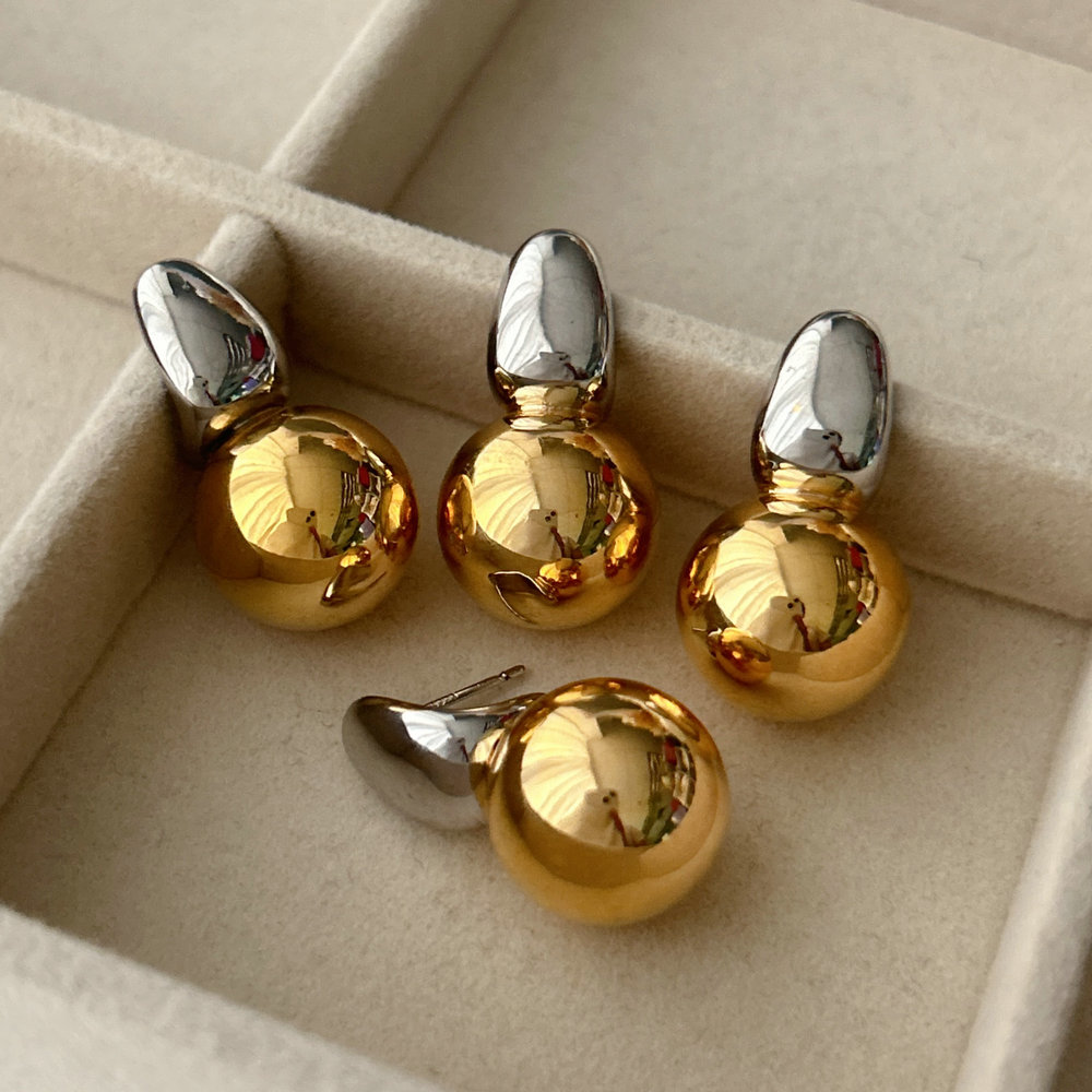 Bicolor ball drop earrings