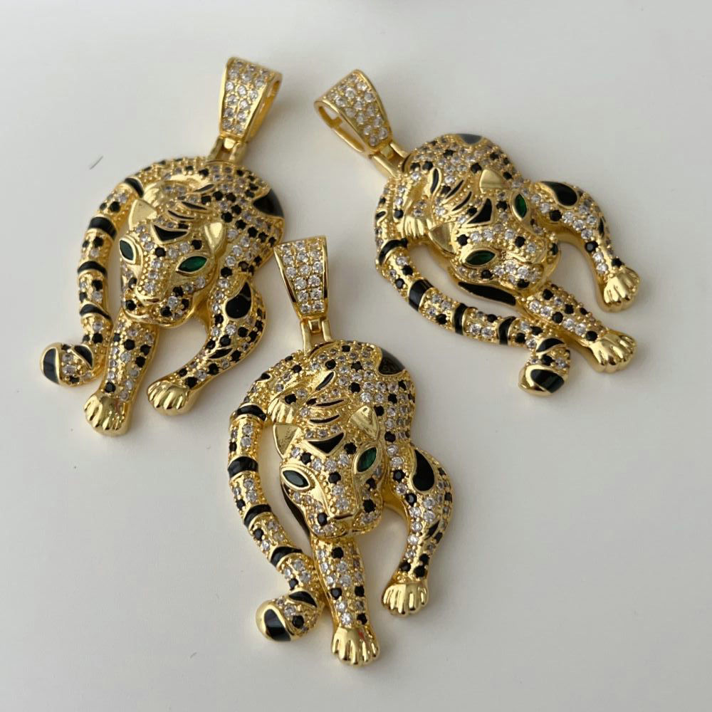 lion pendant