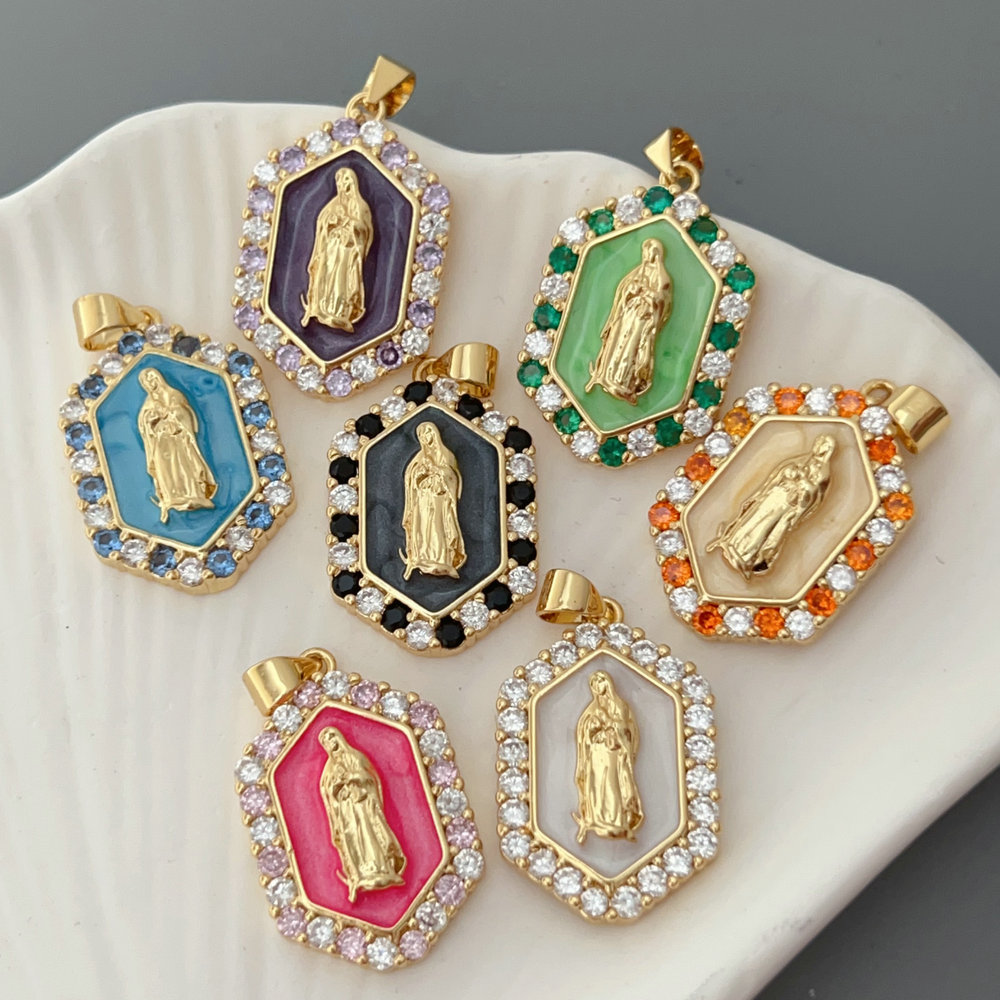 Enamel vigin maria charm