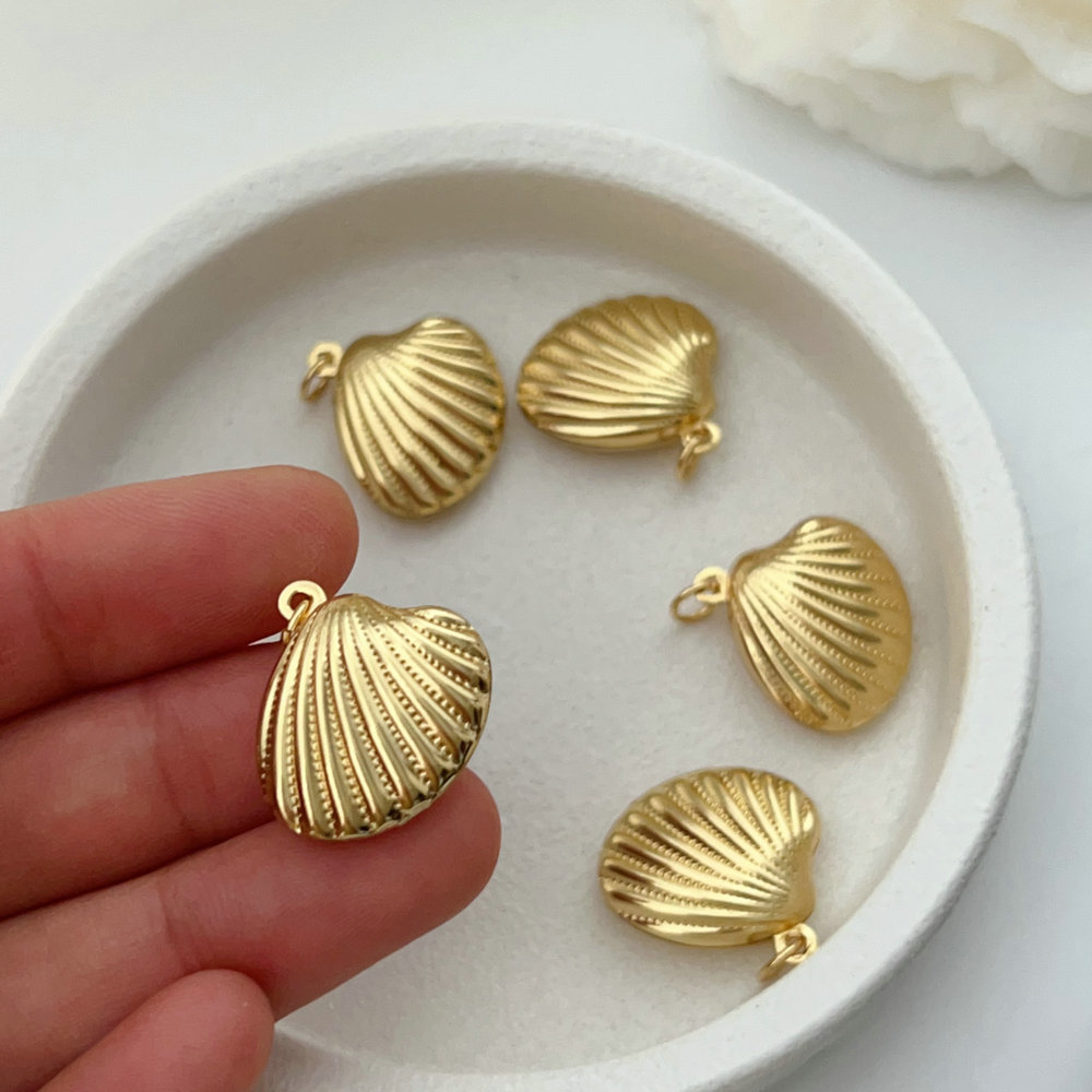 Shell charm