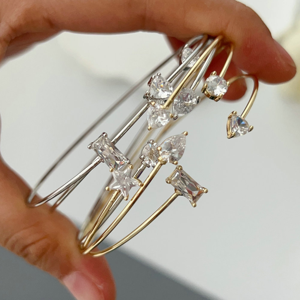 Simple zircon star bangle