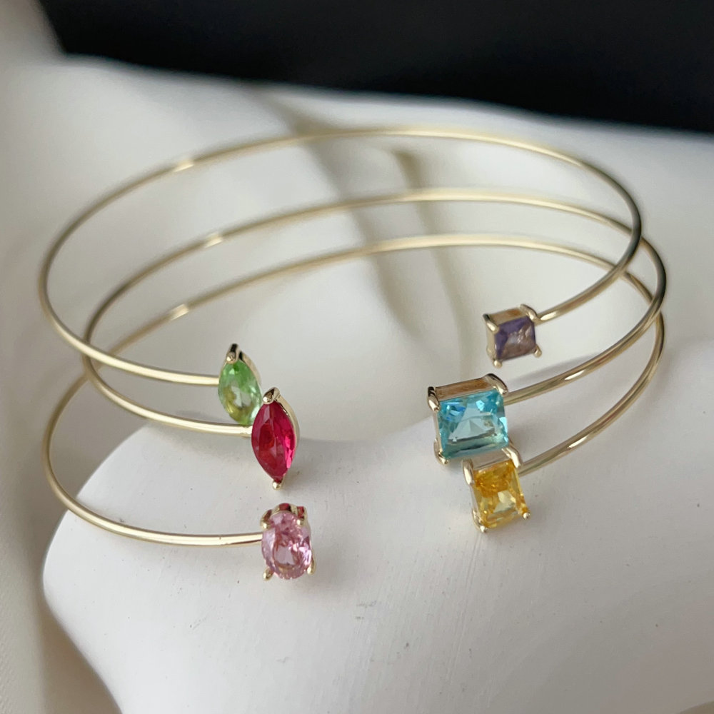 Thin colorful bangle