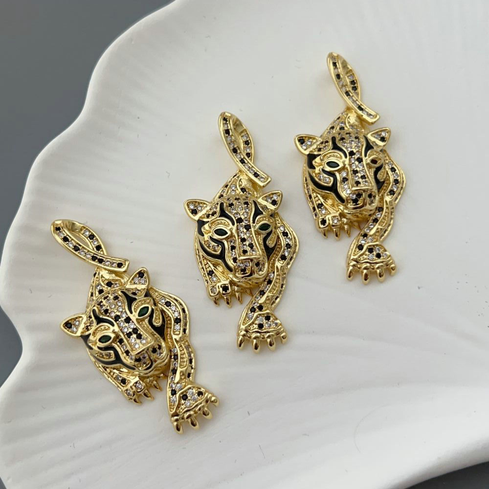 lion pendant