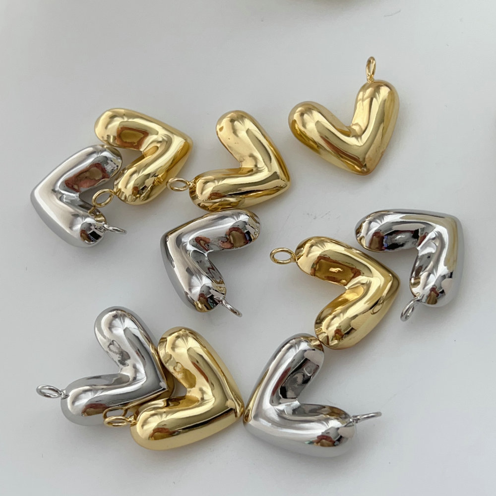 Metal heart charm