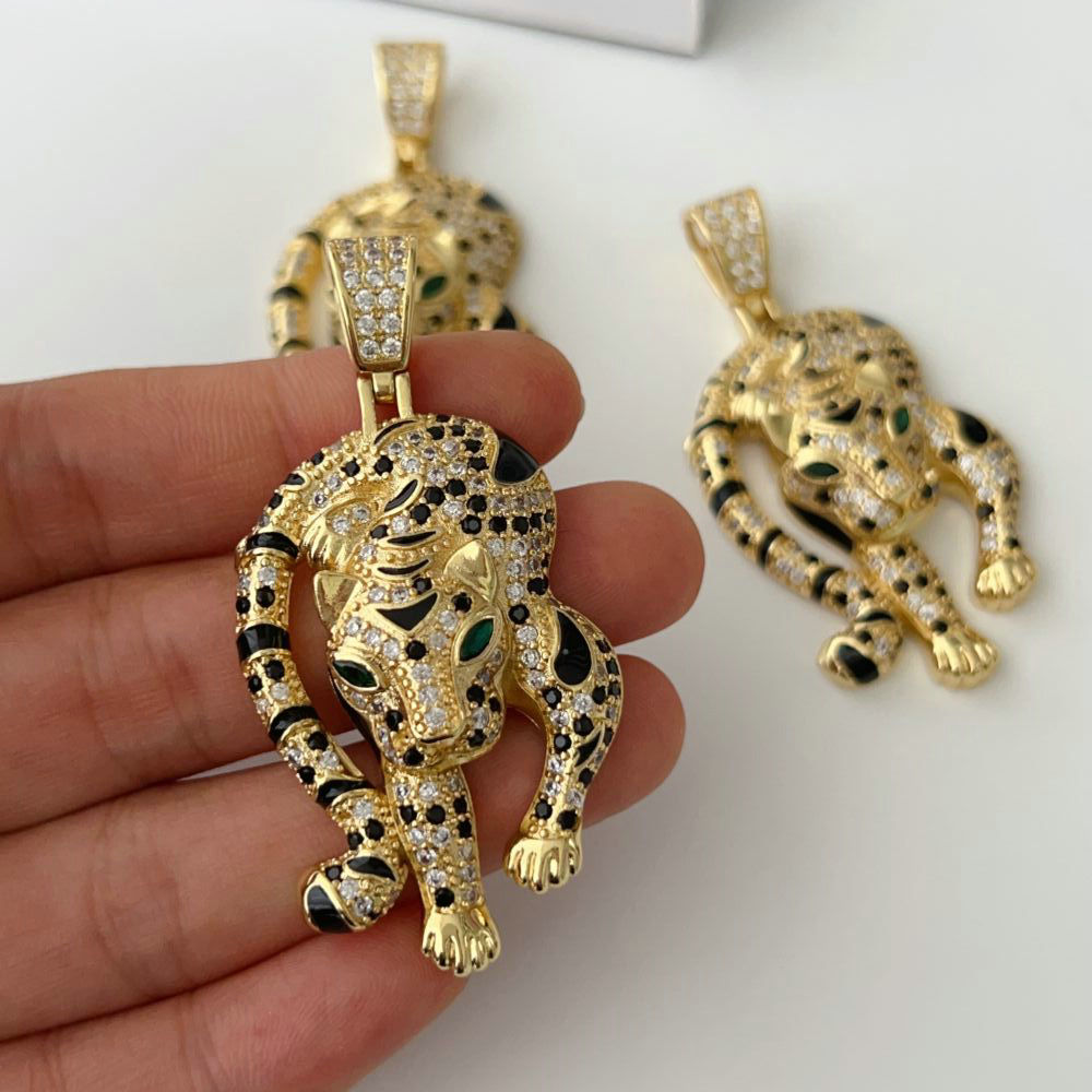 lion pendant