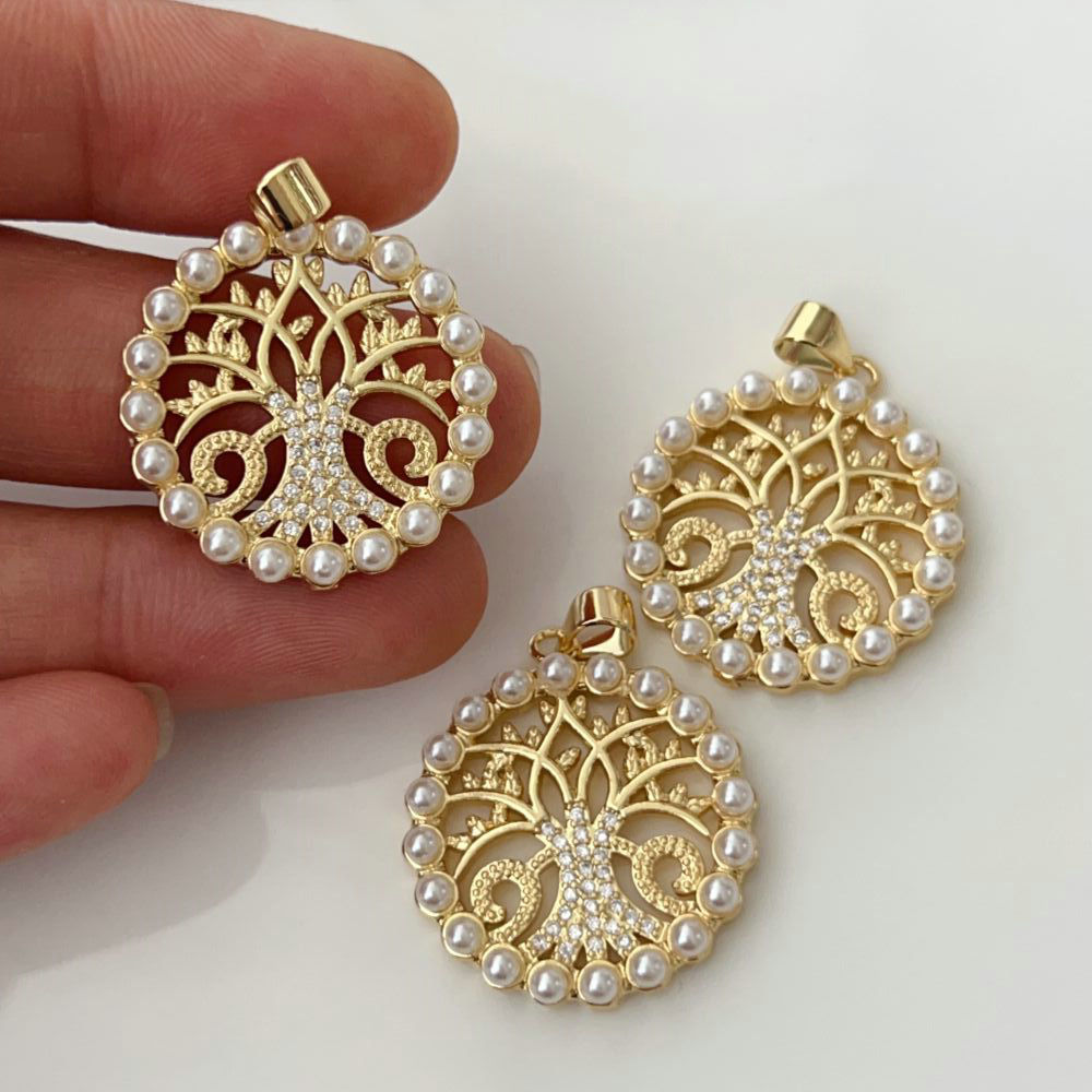 Pearl tree charm