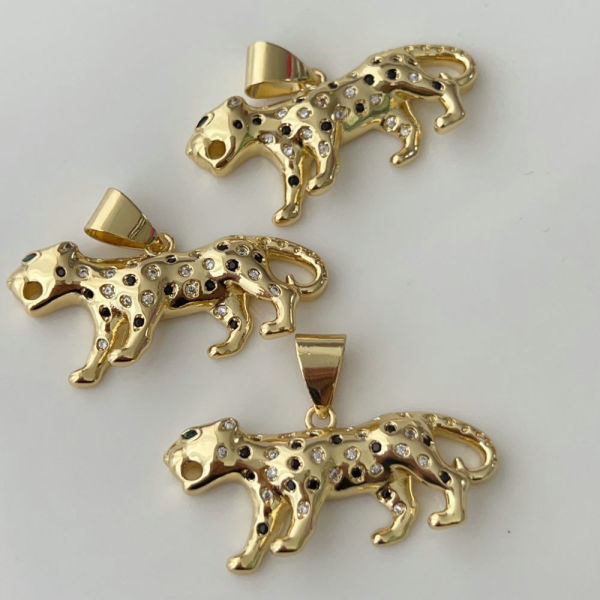 lion pendant
