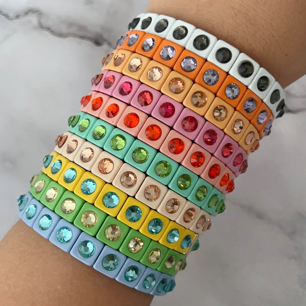 Fashion round charm elastic bracelet