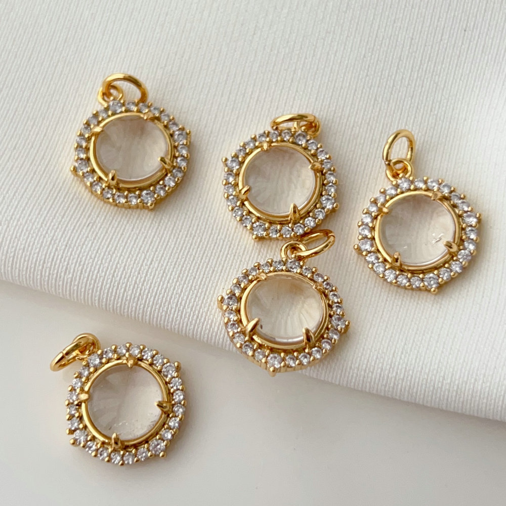Round crystal charm