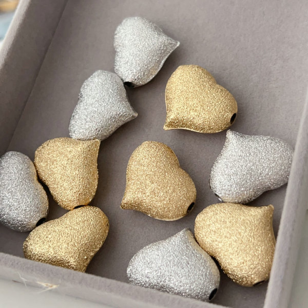 Heart bead