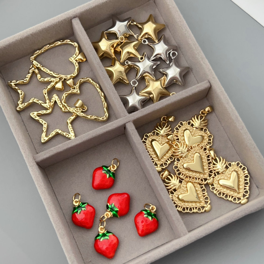 Star charm