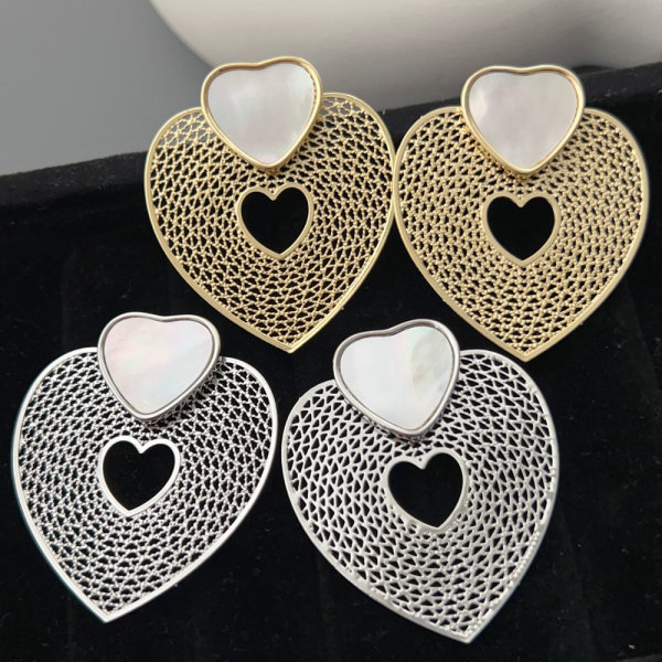 Chunky heart shell earrings