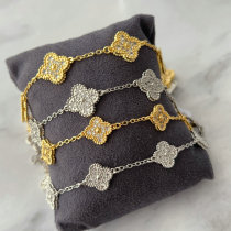 Zircon clover bracelet