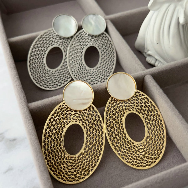 Chunky oval shape earrings