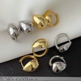 Metal teardrop earrings